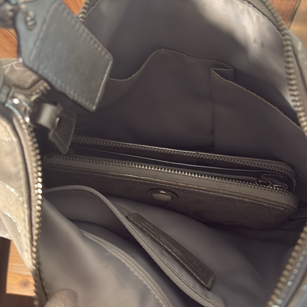 Coach Grey & Silver Signature Shoulder Bag with Wallet(102B) - Picture 10 of 10